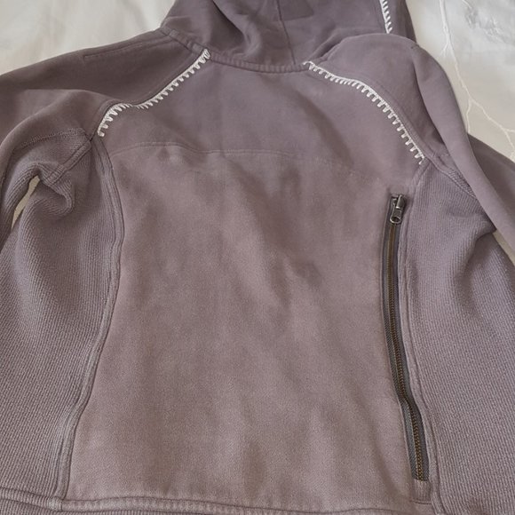 Special Edition Lululemon Zipup - Picture 9 of 11